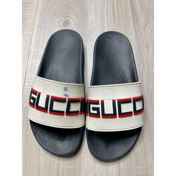 Gucci Logo Print Pool Slides 5.5 - Picture 7 of 13